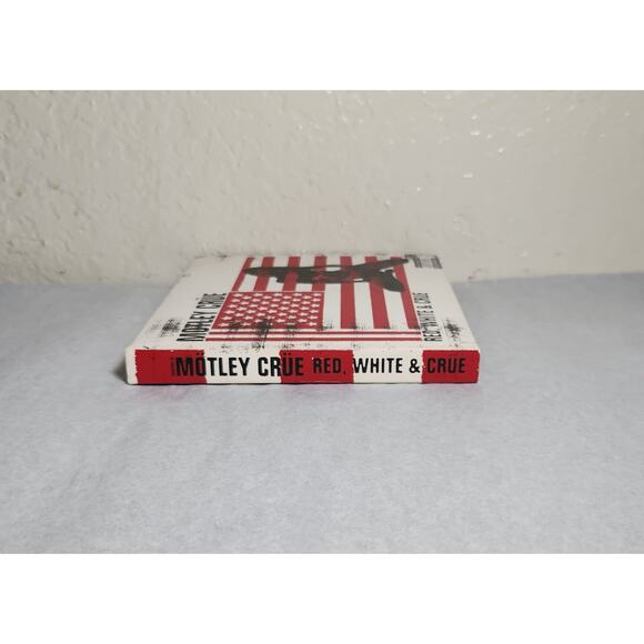 Motley Crue Red, White, & Crue Tested 2 Disc Cd Set 2004 Pre-owned - Picture 4 of 8